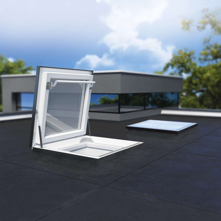 HOW FLAT ROOF SKYLIGHTS CAN ENHANCE YOUR HOME’S ENERGY EFFICIENCY