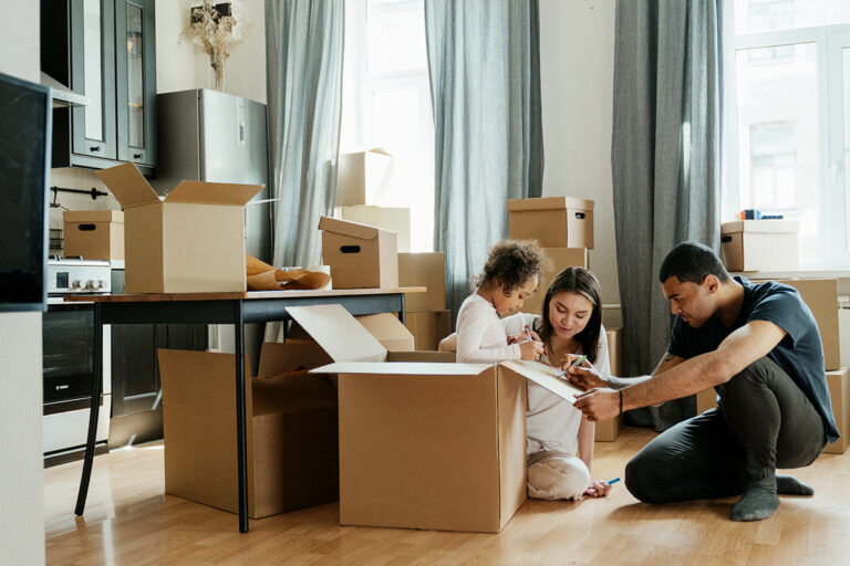 5 TIPS FOR FINDING THE RIGHT MOVING COMPANY